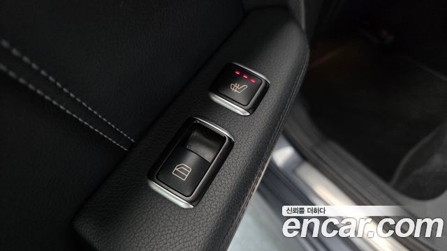 Mercedes-Benz E-Class 2014 — photo 32