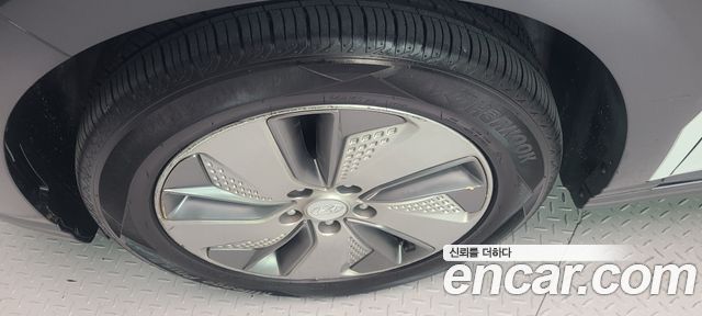 Hyundai Kona 2019 — photo 17