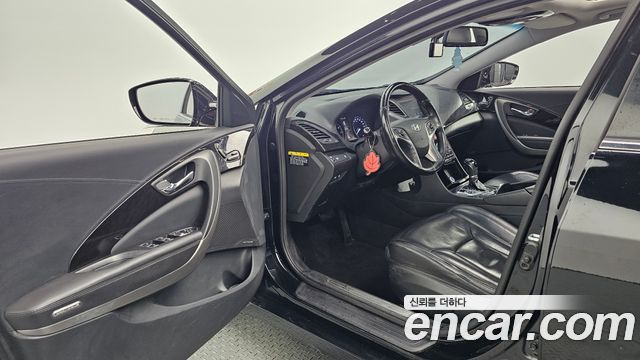 Hyundai Grandeur 2017 — photo 10
