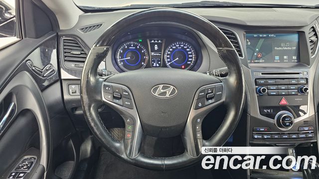 Hyundai Grandeur 2017 — photo 13