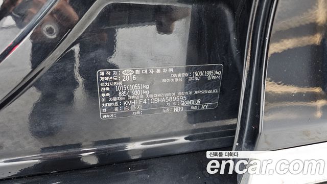 Hyundai Grandeur 2017 — photo 19