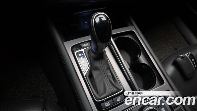 Hyundai Genesis 2016 — photo 9