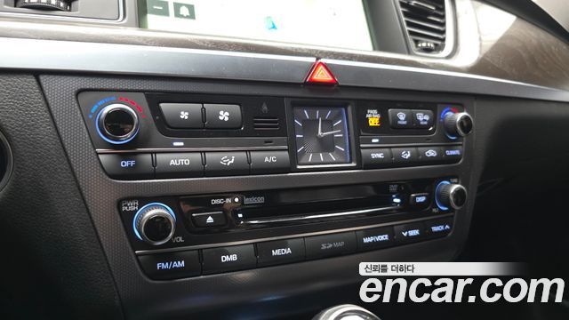 Hyundai Genesis 2016 — photo 17