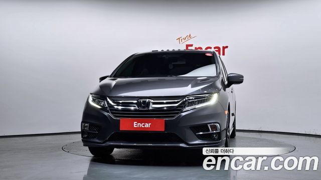 Honda Odyssey 2018 — photo 3