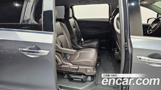 Honda Odyssey 2018 — photo 17