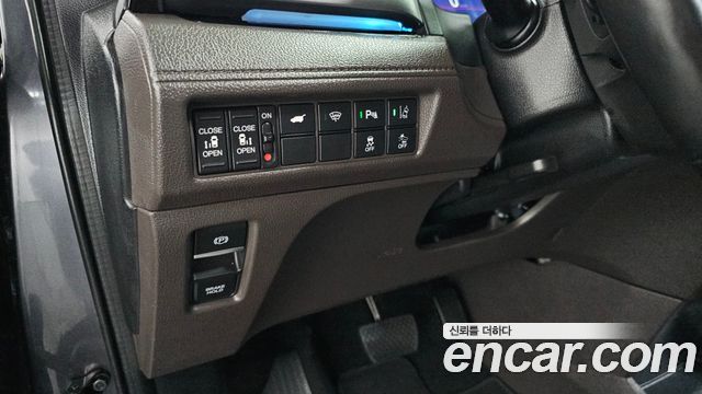 Honda Odyssey 2018 — photo 37