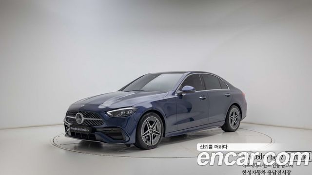 Mercedes-Benz C-Class 2025 — photo 1