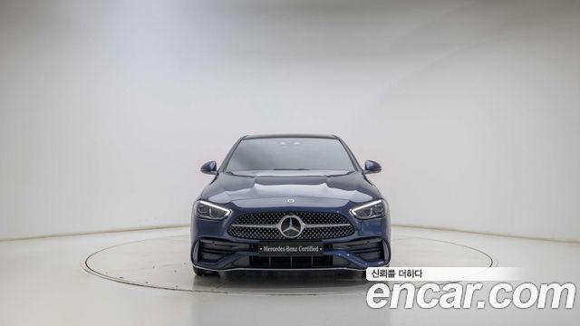 Mercedes-Benz C-Class 2025 — photo 3