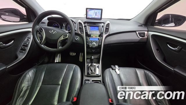 Hyundai i30 2012 — photo 10