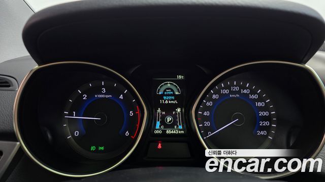 Hyundai i30 2012 — photo 11