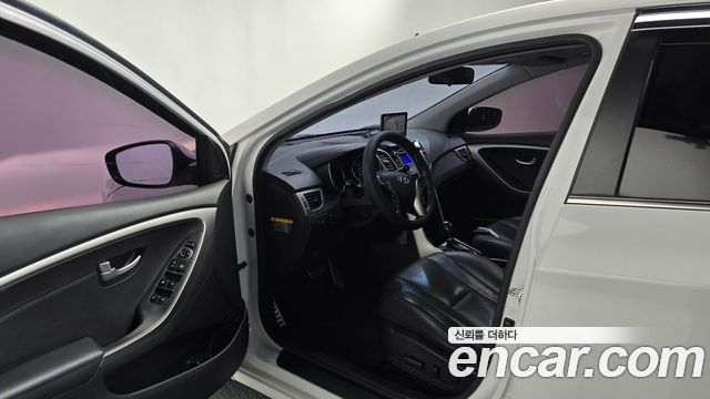 Hyundai i30 2012 — photo 13