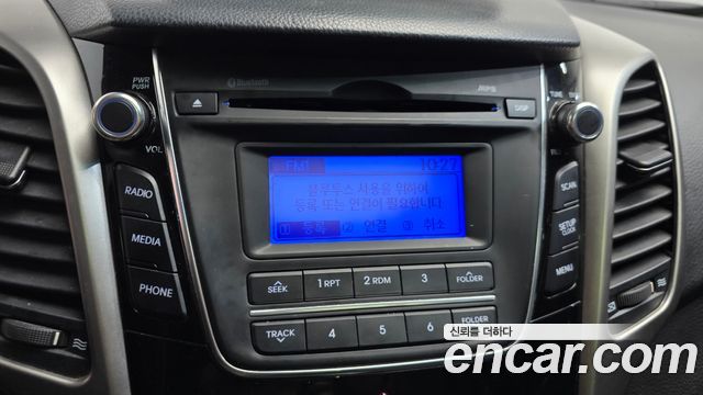 Hyundai i30 2012 — photo 21