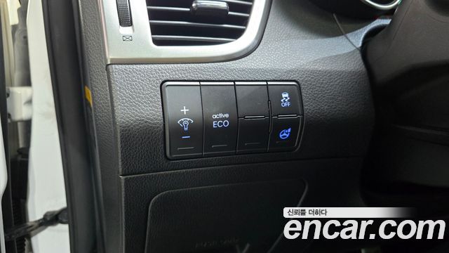 Hyundai i30 2012 — photo 25