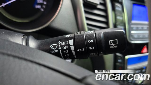 Hyundai i30 2012 — photo 27