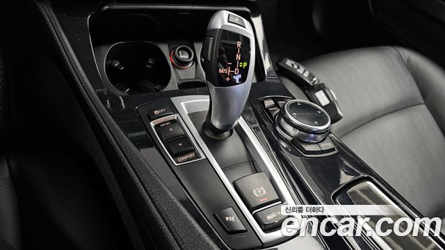 BMW 5-Series 2014 — photo 9