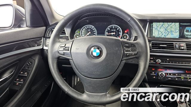 BMW 5-Series 2014 — photo 13