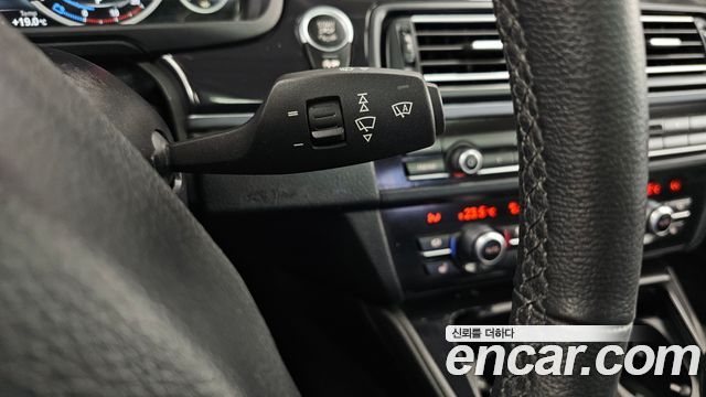 BMW 5-Series 2014 — photo 14