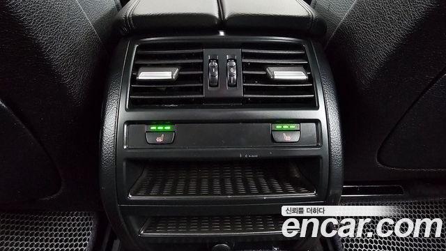 BMW 5-Series 2014 — photo 18