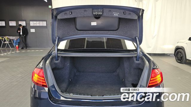 BMW 5-Series 2014 — photo 20