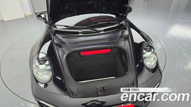 Porsche 911 2020 — photo 6