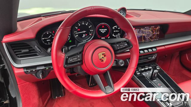 Porsche 911 2020 — photo 19