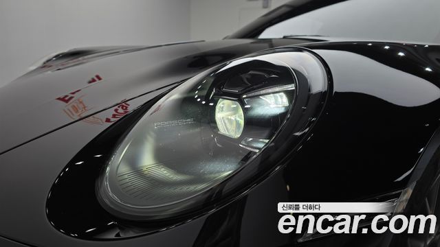 Porsche 911 2020 — photo 8