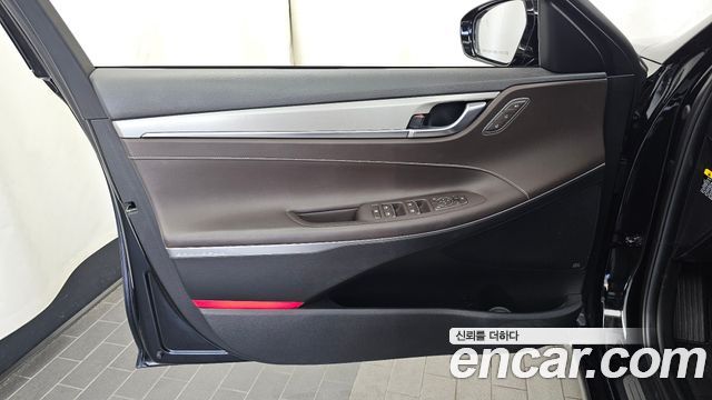 Hyundai Grandeur 2018 — photo 14