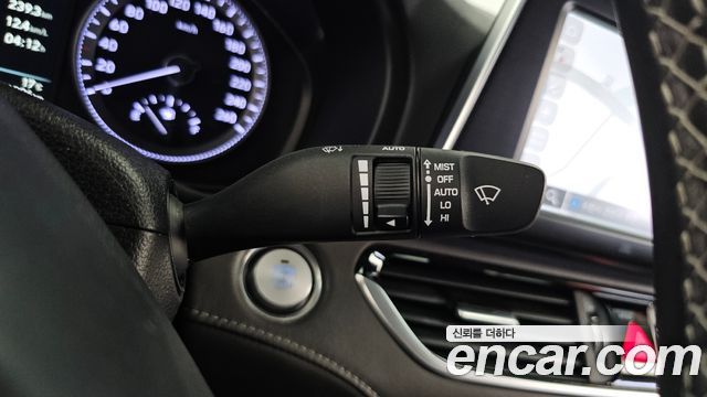 Hyundai Grandeur 2018 — photo 29