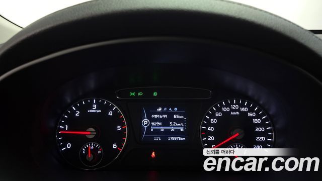 Kia Sorento 2017 — photo 8