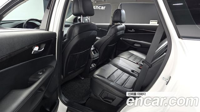 Kia Sorento 2017 — photo 11