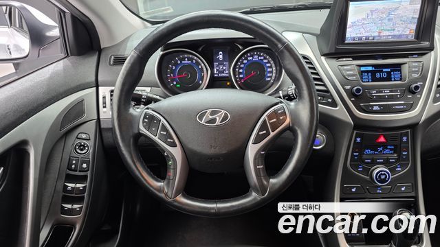 Hyundai AVANTE 2015 — photo 19