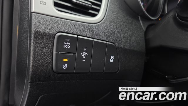 Hyundai AVANTE 2015 — photo 26