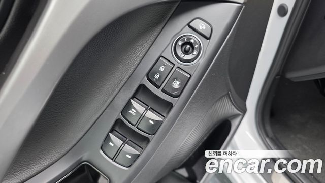 Hyundai AVANTE 2015 — photo 28