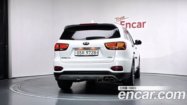 Kia Sorento 2018 — photo 4