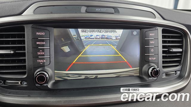 Kia Sorento 2018 — photo 20