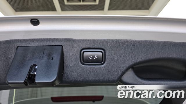 Kia Sorento 2018 — photo 28