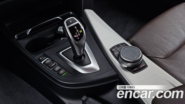 BMW 4-Series 2021 — photo 12