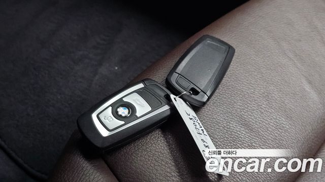 BMW 4-Series 2021 — photo 23