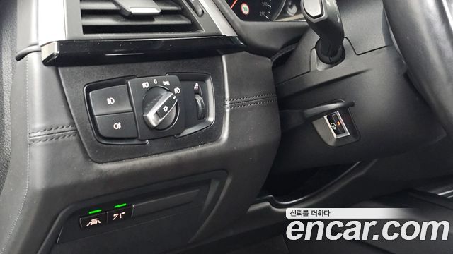 BMW 4-Series 2021 — photo 29