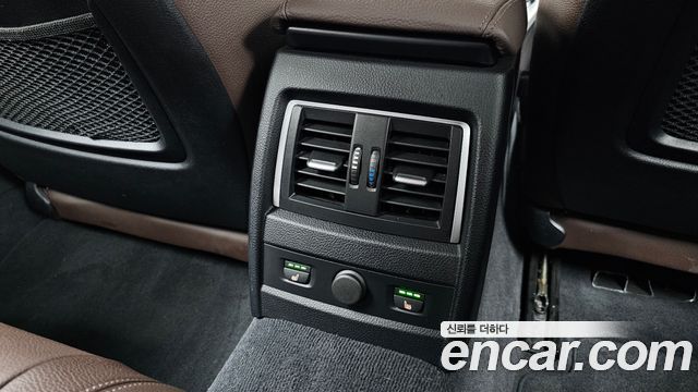 BMW 4-Series 2021 — photo 31