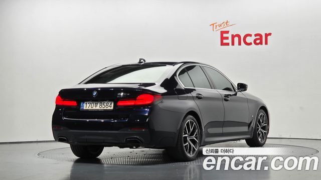 BMW 5-Series 2021 — photo 2
