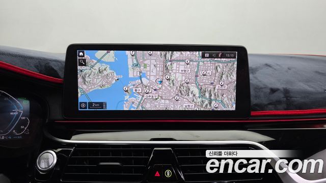 BMW 5-Series 2021 — photo 20