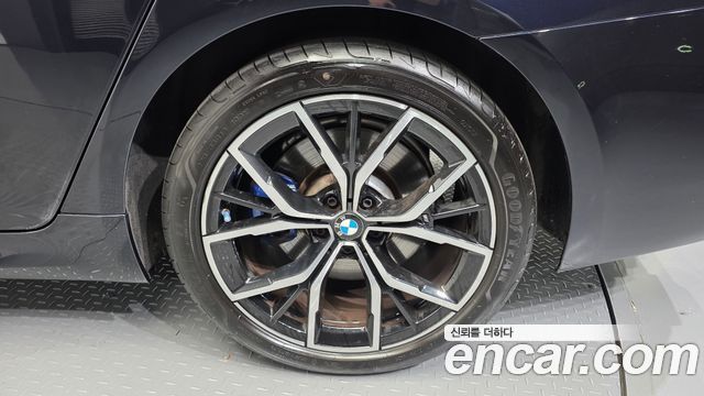 BMW 5-Series 2021 — photo 7