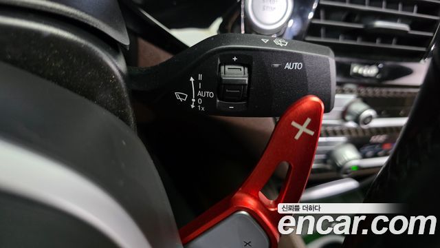 BMW 5-Series 2021 — photo 28