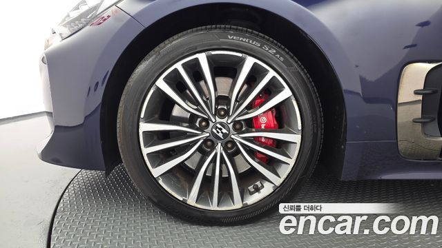 Kia Stinger 2018 — photo 5