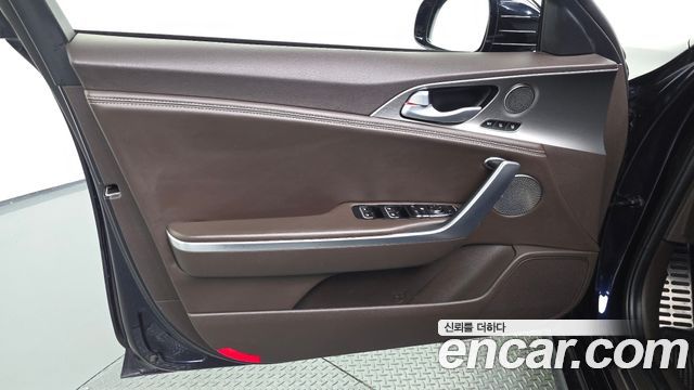 Kia Stinger 2018 — photo 14