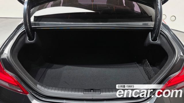 Genesis G70 2019 — photo 23