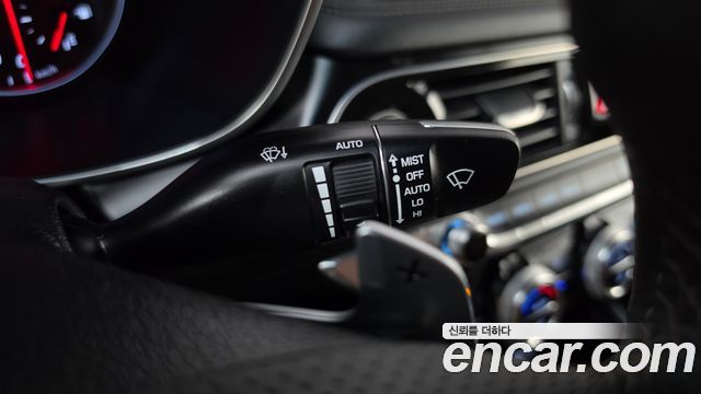 Genesis G70 2019 — photo 27