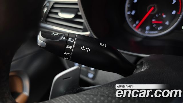 Genesis G70 2019 — photo 30