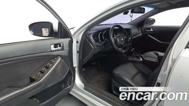 Kia K5 2015 — photo 13